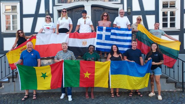 Internationales Straßenfest in Nieder-Wöllstadt: Vielfalt gemeinsam feiern